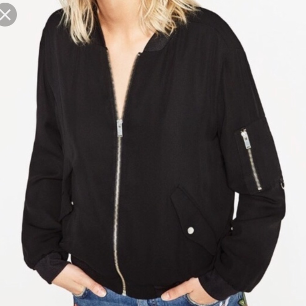 Zara Basic Bomber Jacket Size small